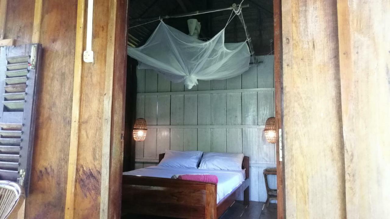 Q简易别墅旅馆 白马市 外观 照片